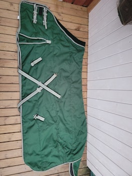Stalltäcke 165 cm från Fahrenheit ca 300 gr