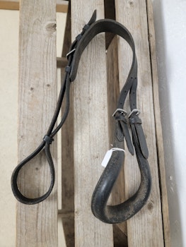 Svanskappa svart 55-74 cm