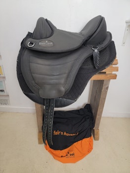Barefoot Cheyenne inkl pad sits stl 0 (passar upp till 34/36 i byxstorlek) . Medium framvalv sitter i och ett mjukt medföljer