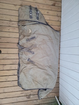 Vintertäcke 115 cm ca 400 gr från Riding House