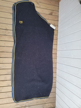 Ulltäcke 145 cm från AB Farming