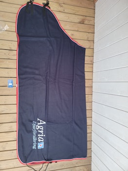 Fleecetäcke 135 cm från Agria