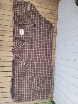 Stalltäcke 165 cm 250 gr från Charlies