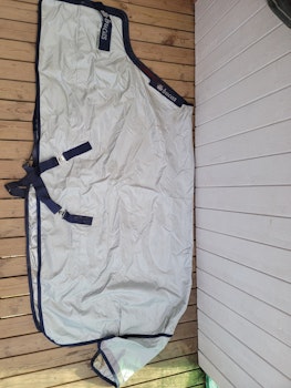 Regntäcke med fleece 140 cm från Bucas Power Turnout