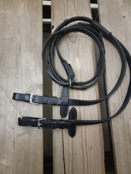 Vävribbstyglar svarta stl ponny