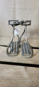 Islandsstigbyglar vuxen fotbredd 11,5 cm