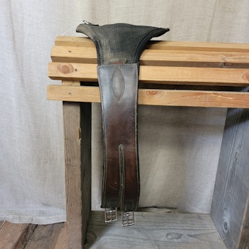 Gjord med platta från ELT 125 cm i brunt läder