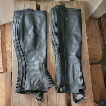 Skinnchaps i svart stl XL