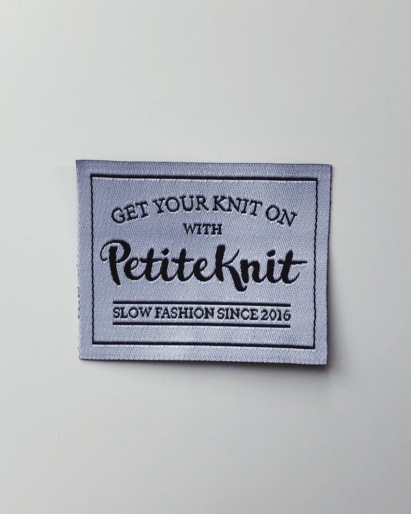 PetiteKnit “Get Your Knit On”-label