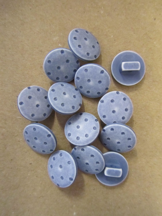 Blå knapp med mörkblå prickar - undersydd, 2 mm