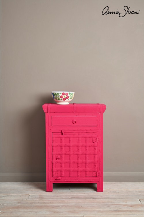Capri Pink 500 ml Annie Sloan Chalk Paint