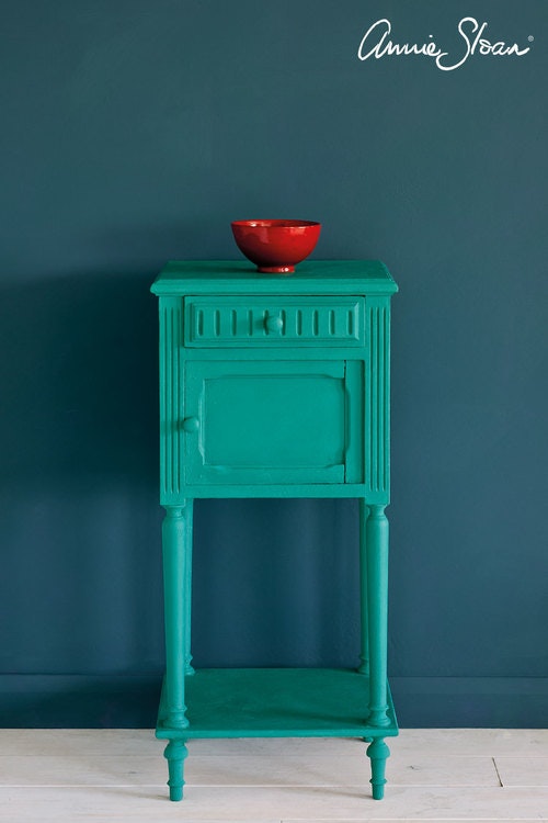 Möbel målad med Annie Sloan Chalk Paint Florence