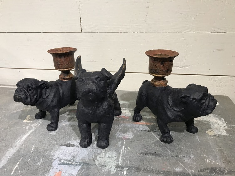 Änglahund, Hund med vingar, handmålad med Annie Sloan Chalk Paint Oxford Navy och guld.