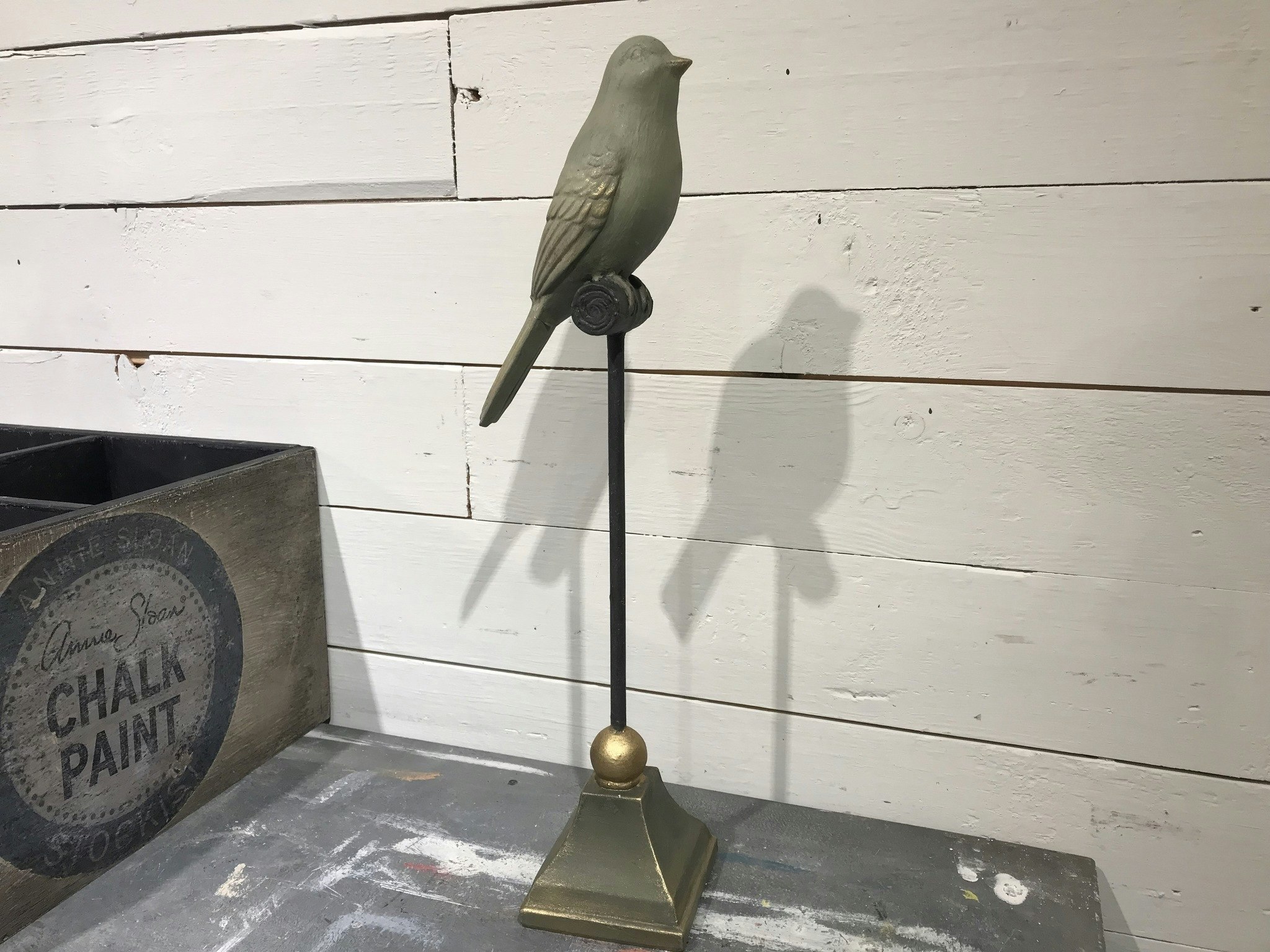 Sångfågel, handmålad med Annie Sloan Chalk Paint.