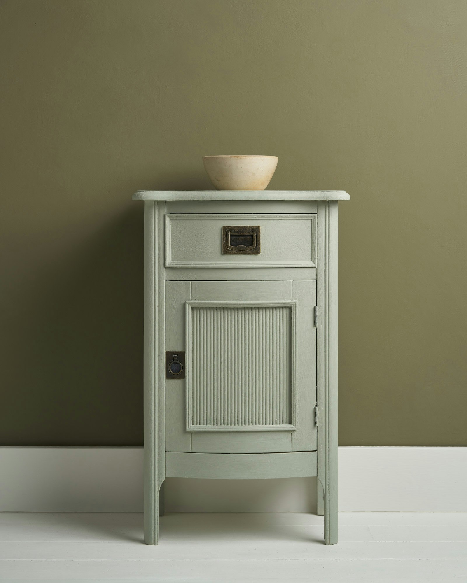 Coolabah Green Annie Sloan Chalk Paint