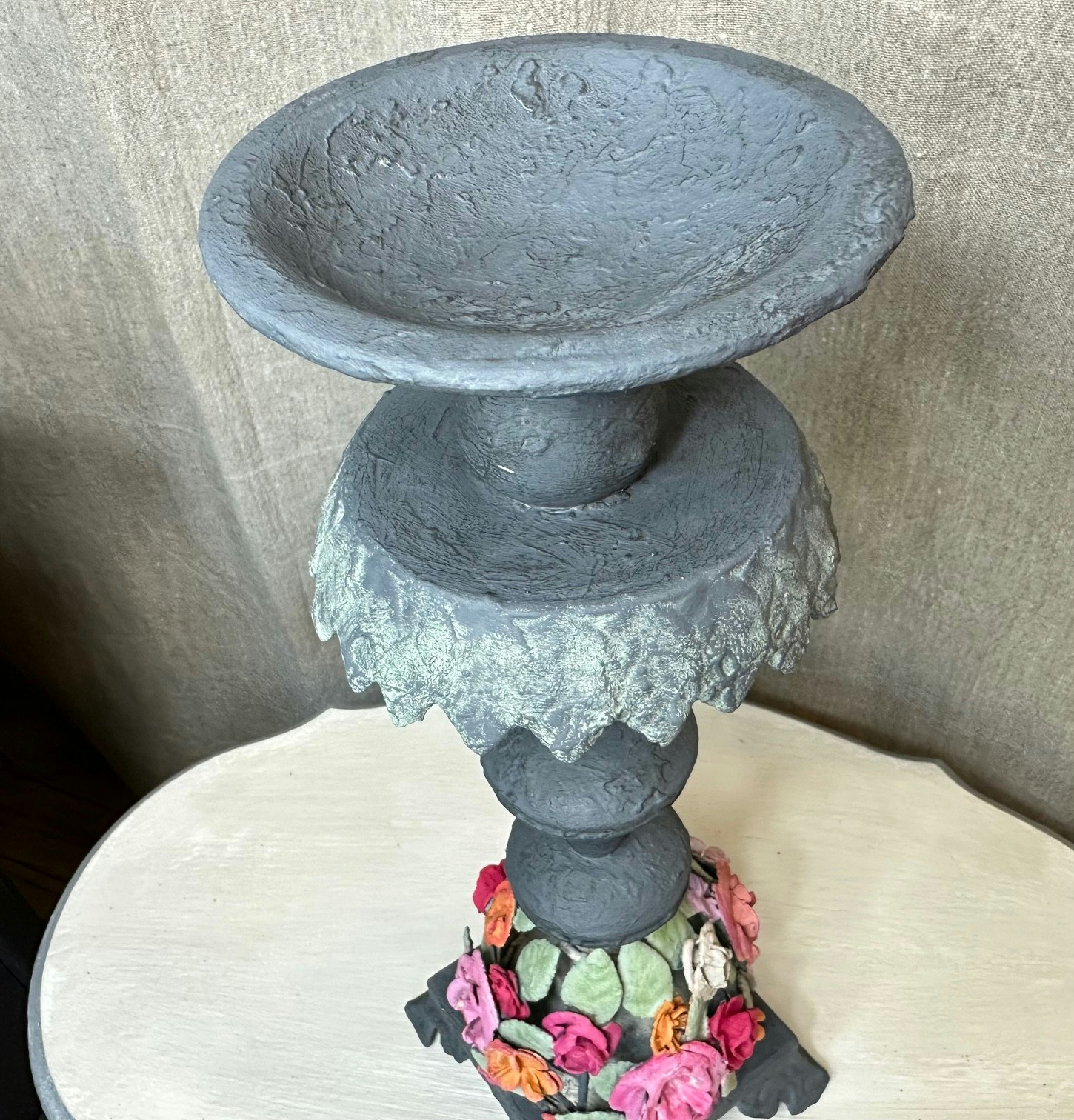 Handmålad ljusstake med blommor 1