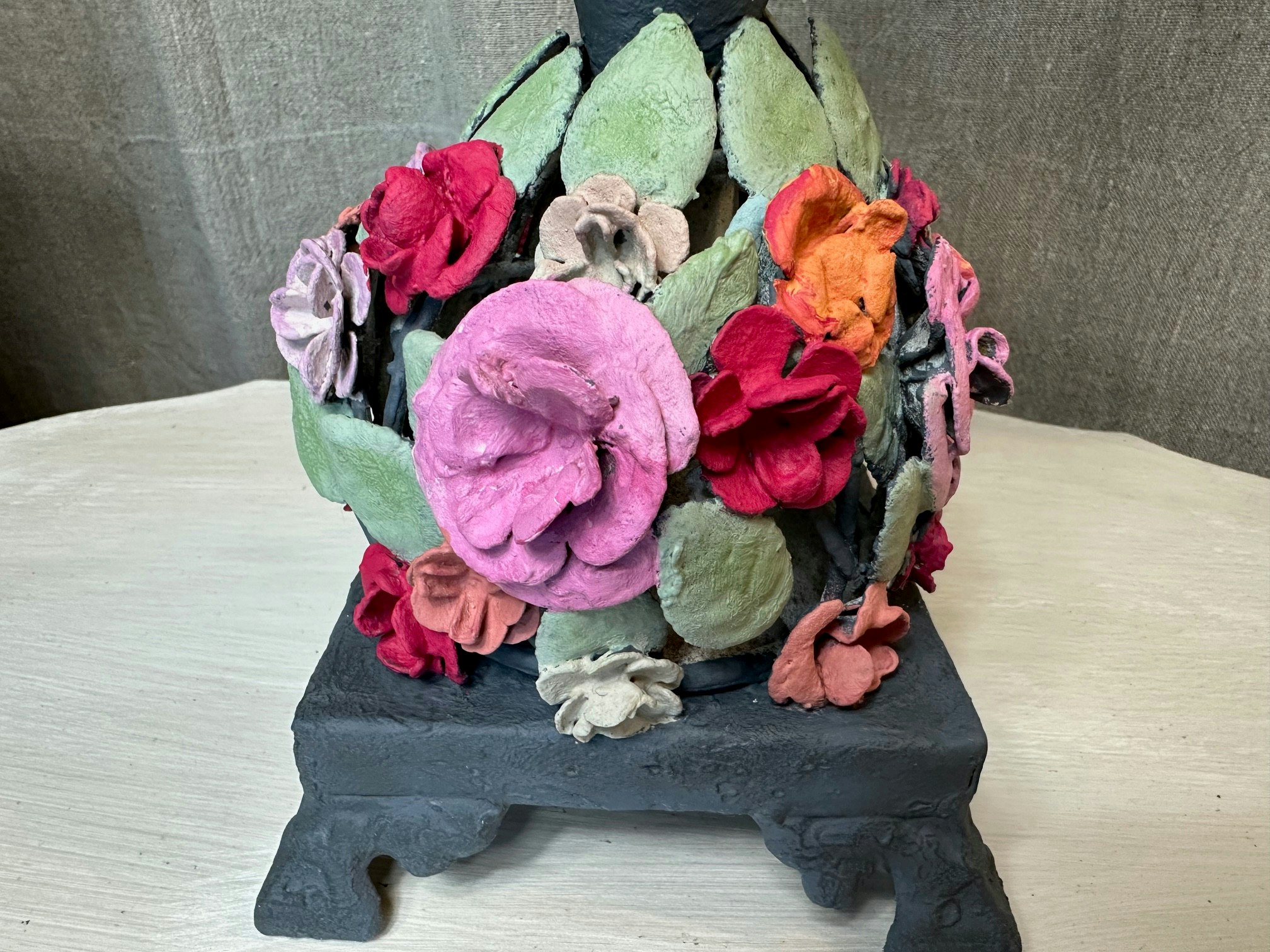 Handmålad ljusstake med blommor 1