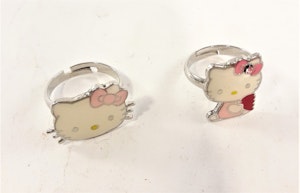 Ring med Hello Kittymotiv, 2 varianter