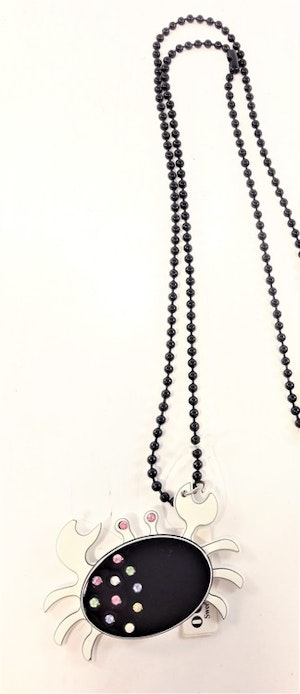 Halsband med krabba och strass