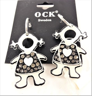 Örhänge med flickmotiv och strass