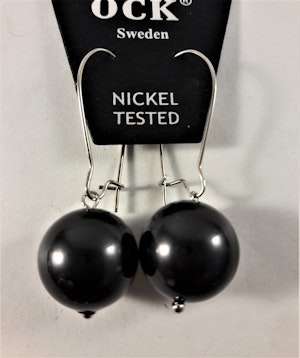 Örhängen med Pärla Svart ca 13 mm