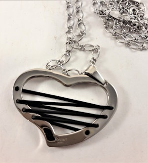 Glest Halsband med Hjärtformat Hänge Silverfärg
