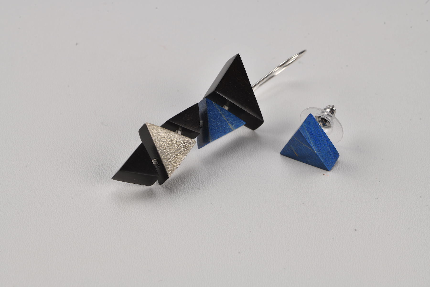 Sharp Silver Earrings - Coral Blue