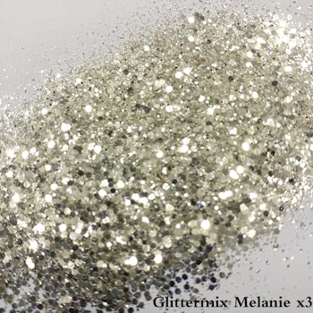 Melanie x3 glittermix 15g