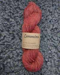 Hibiskus - Handfärgat Gotlandsgarn 100 g