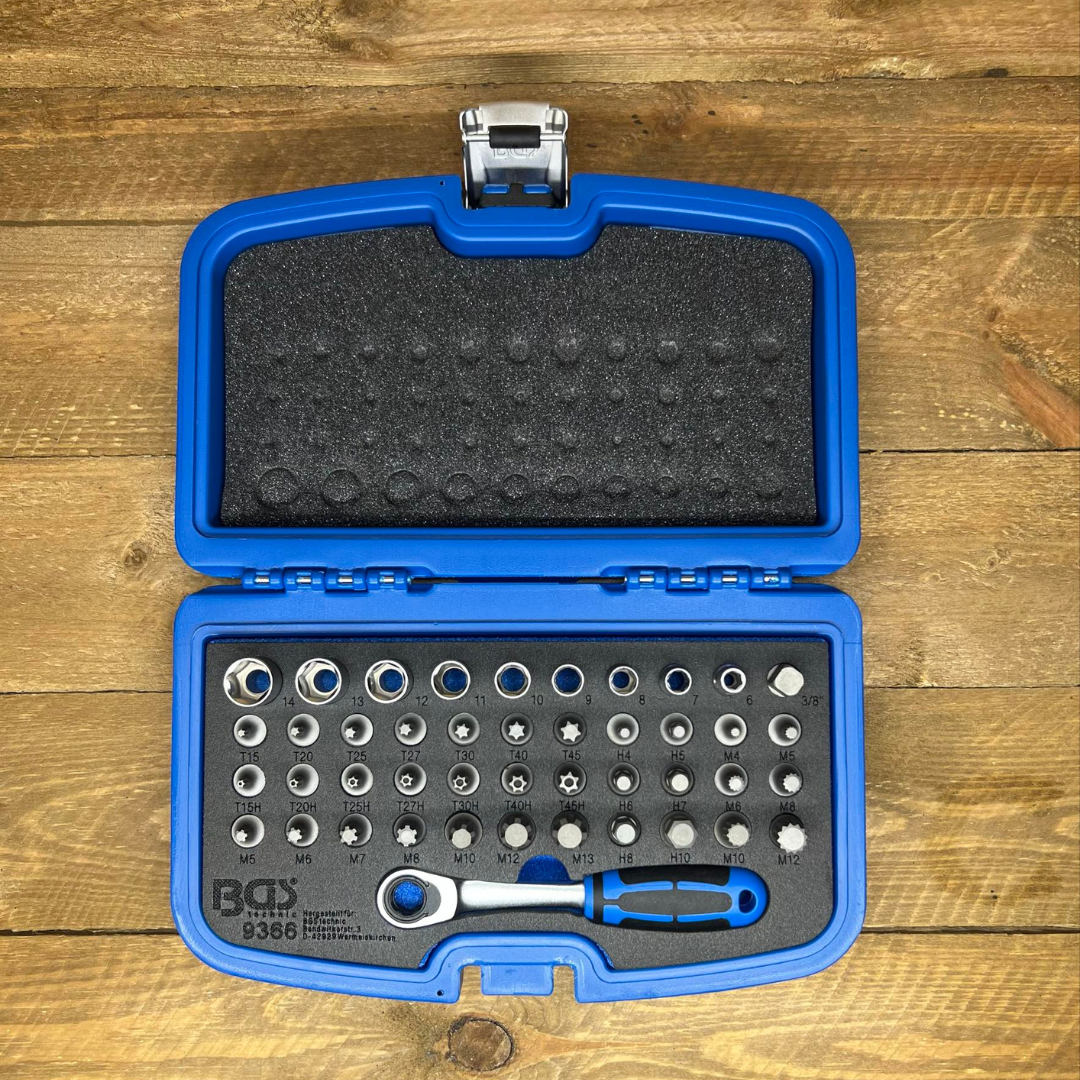 Genomstickbar hylsnyckelsats | 44 delar