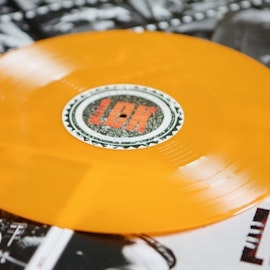 "ORD OCH INGA VISOR" Vinylskiva, Orange, Limited (Mindre än 5st Kvar)