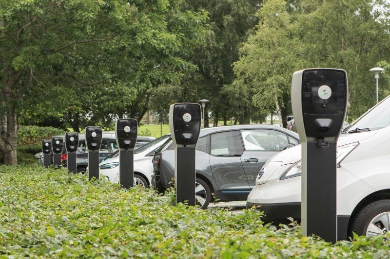 Så många laddstolpar/laddboxar ska du installera