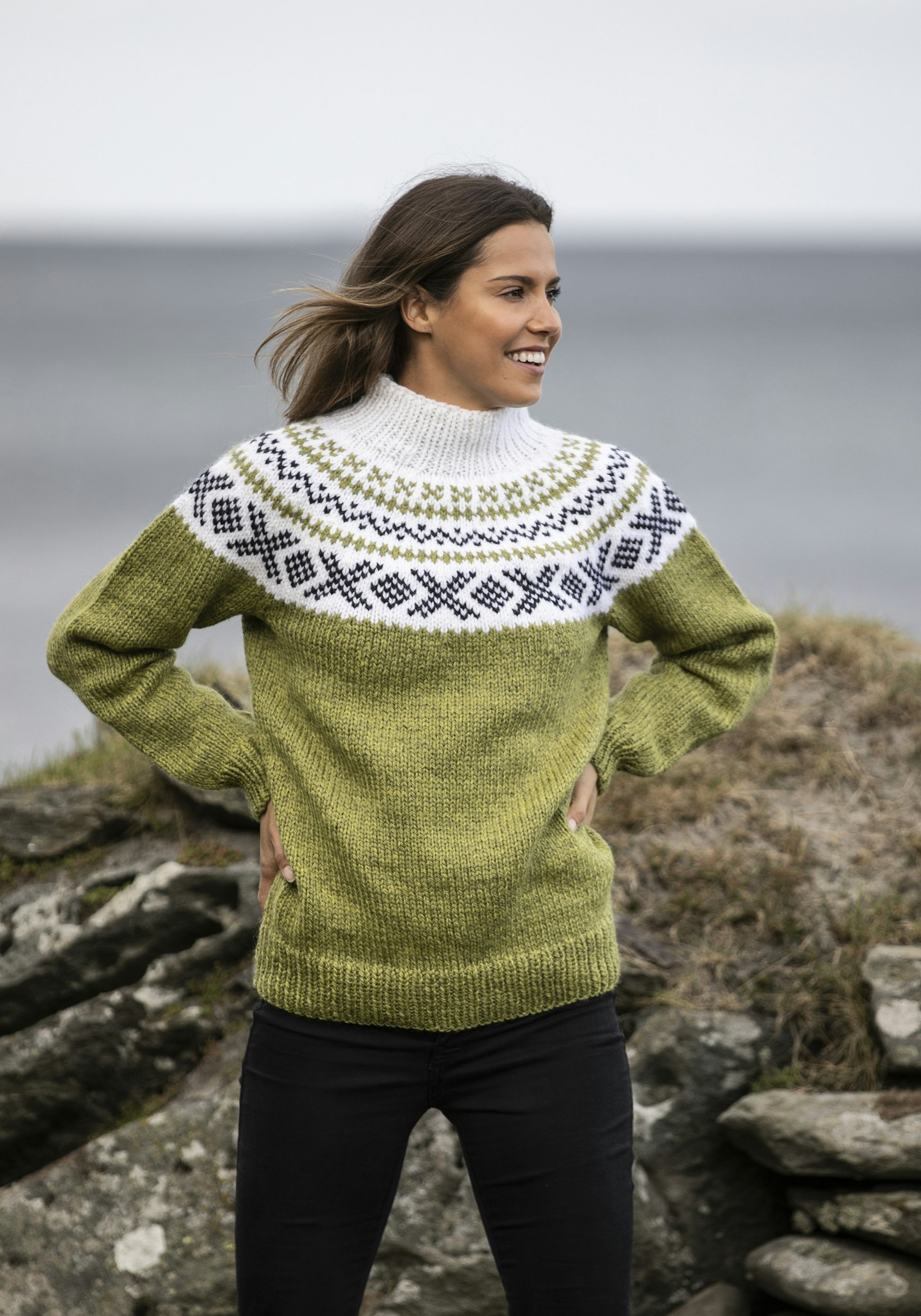 Kast deg på strikkebølgen – «Miranda»-genseren str M inkl strikkeoppskrift  PDF! - Knittingbang.no