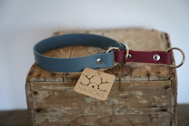 Hundhalsband halvstryp i två färger, Biothane®