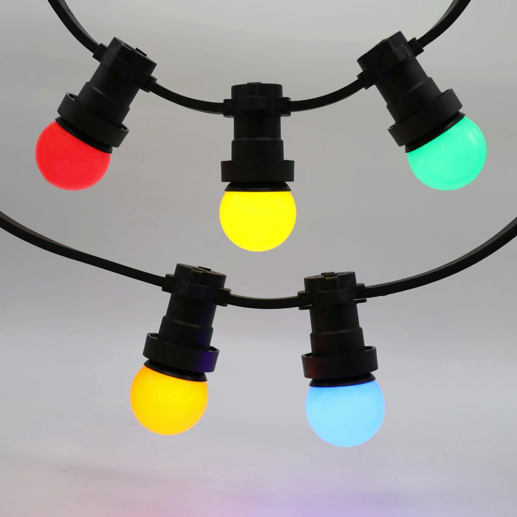 Party ljusslinga 20m - 50m med 20-50 st utbytbara LED-glödlampor 5 olika färger - Ly.se - Smarta saker till de bästa priserna