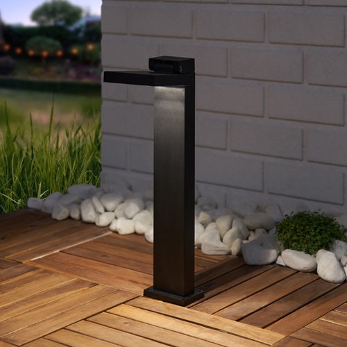 Svart utomhuslampa med solceller och rörelsesensor Paulo – 50 cm