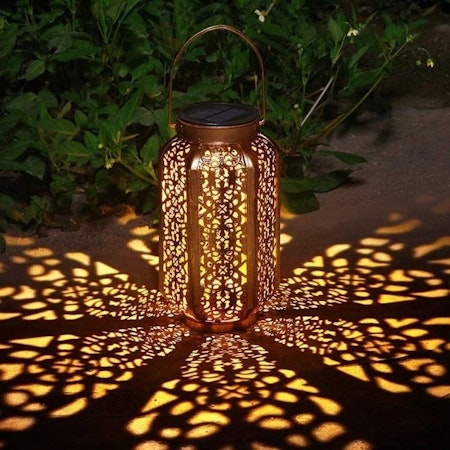Solcellsdriven bordslampa i brons – Devi