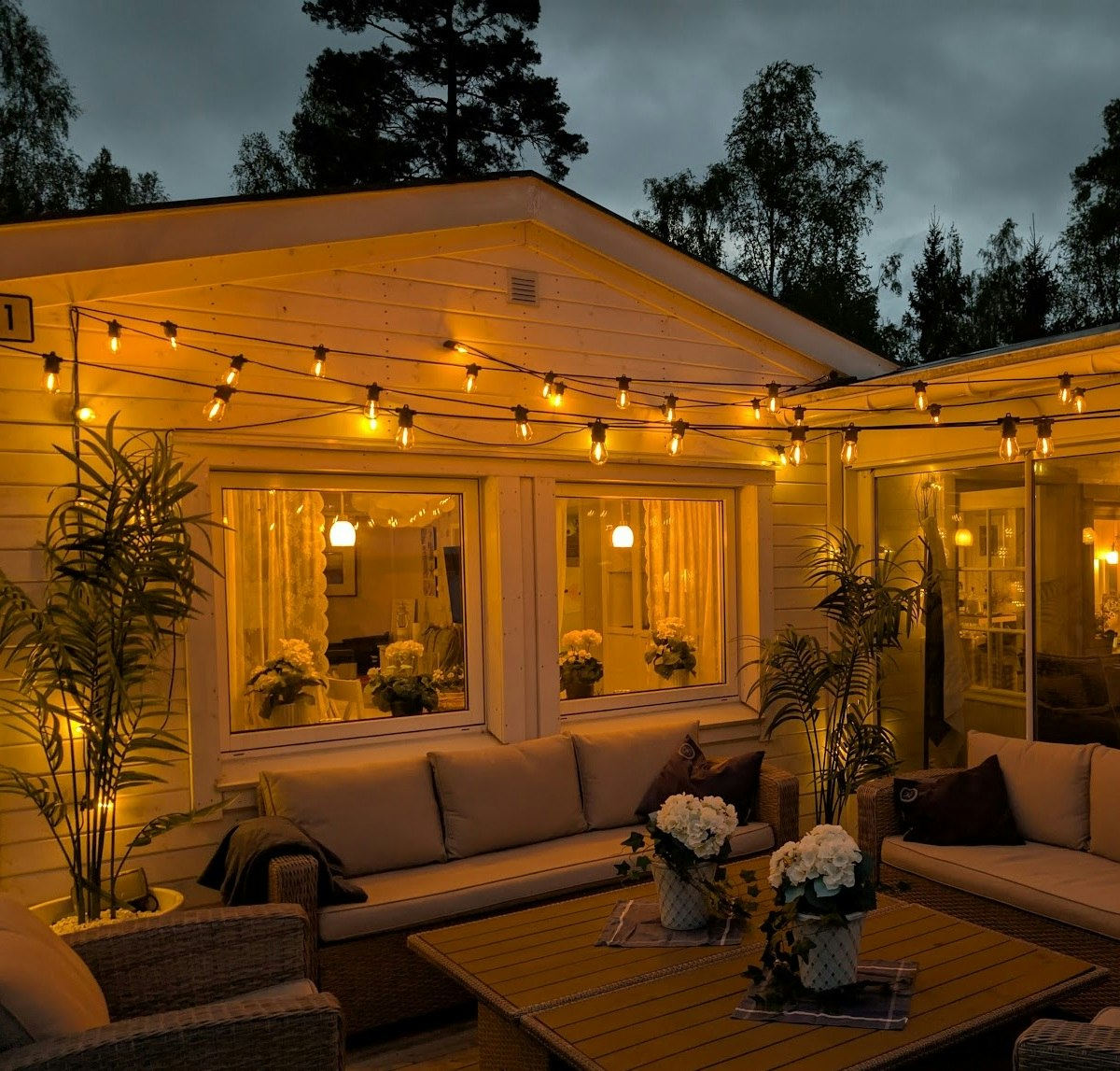 LY Sweden Premium Solcellsslinga – 20-50 meter med utbytbara solcellslampor – inbyggd dimmer och fjärrkontroll