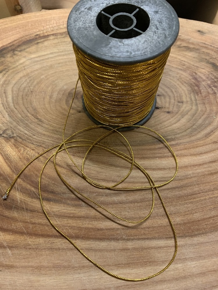 Guld band 1 mm, säljs per meter