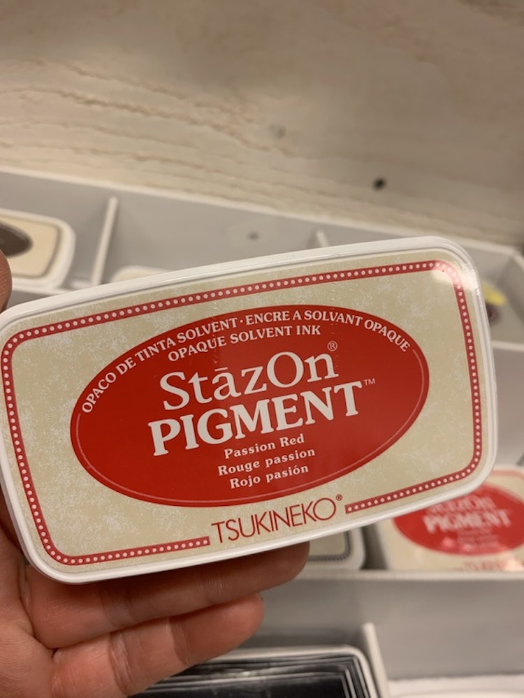 Staz On pigment Passion red