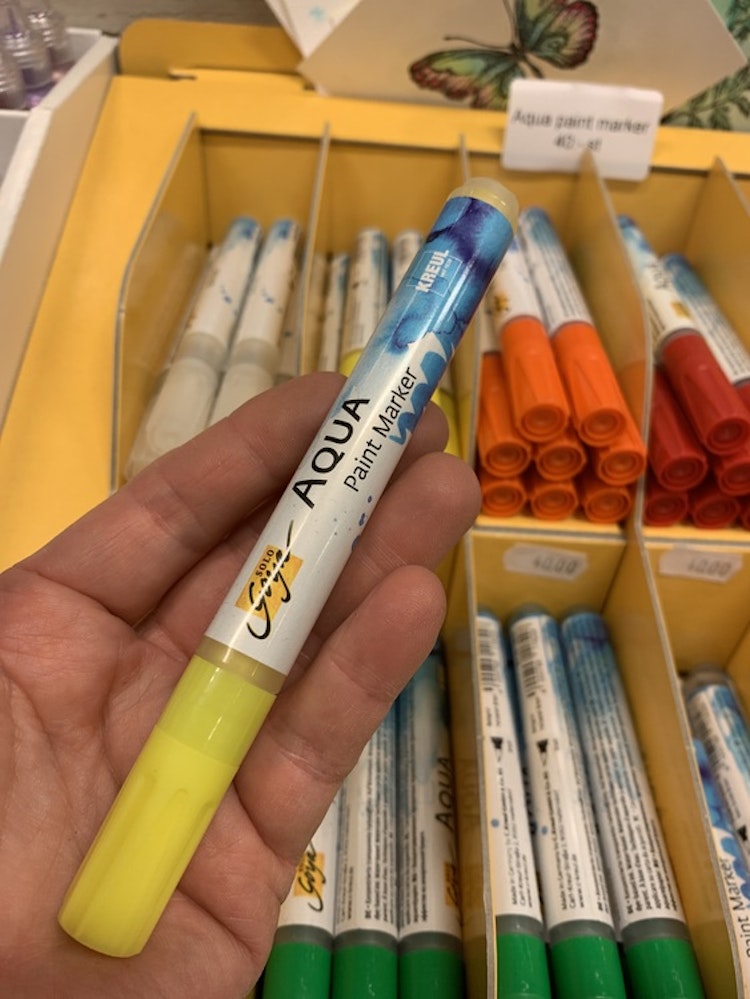 Citrongul penna med penselspets