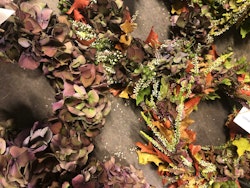 Door wreath - Autumn - Florist's choice