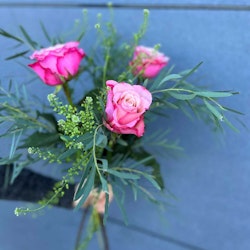 Enkel bukett - Rosa rosor