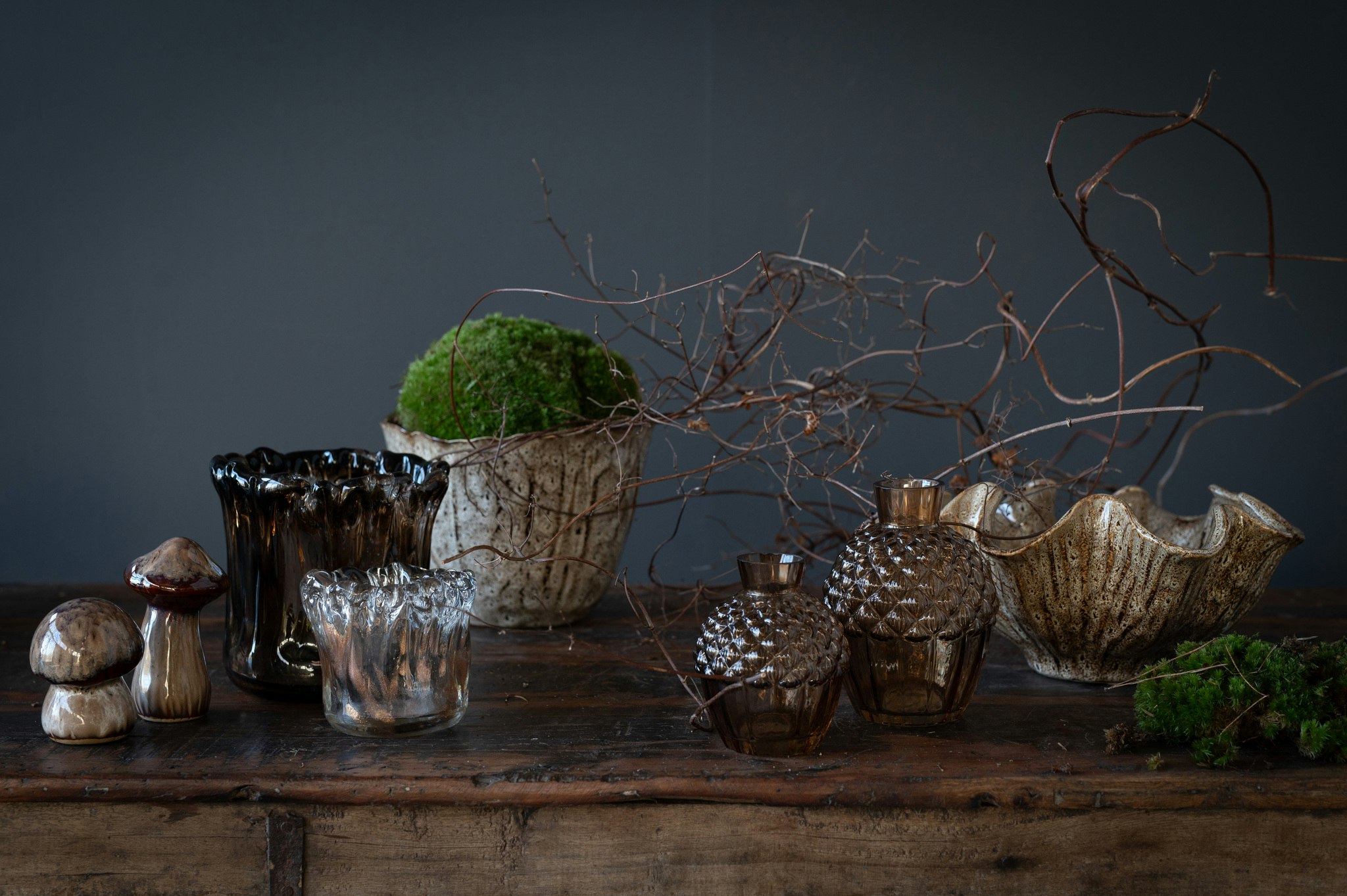 Acorn vase