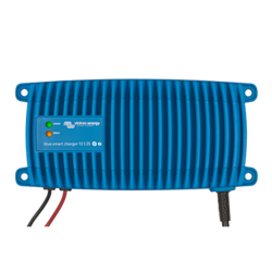Victron Energy Blue Smart IP67 12V 25A 230V