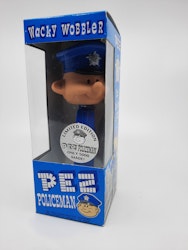 Funko Wacky wobbler: Pez Policeman