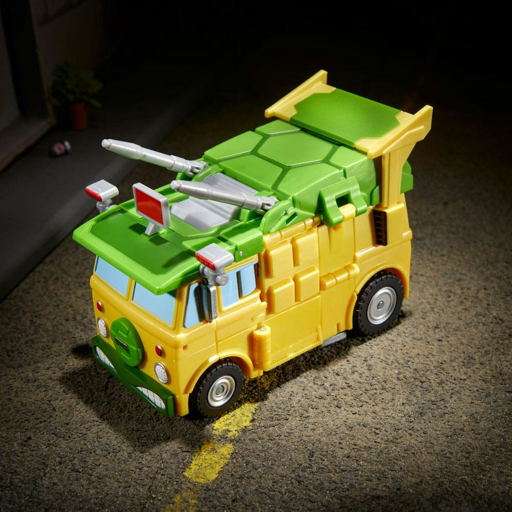 Transformers x Teenage Mutant Ninja Turtles Action Figure Party Wallop (Partybus)
