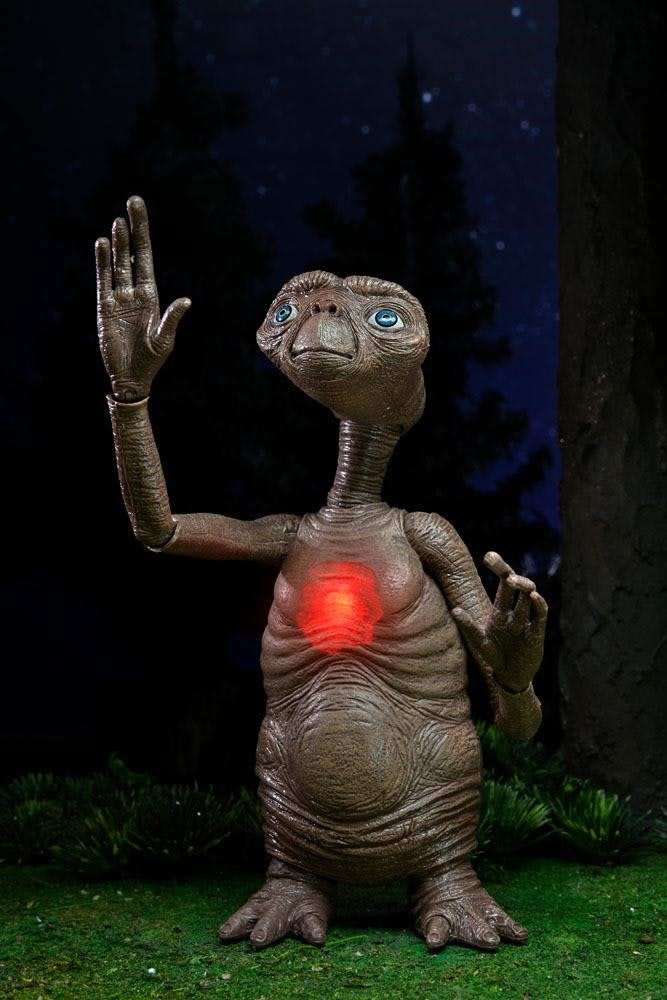 E.T. the Extra-Terrestrial Action Figure Ultimate Deluxe E.T. 11 cm