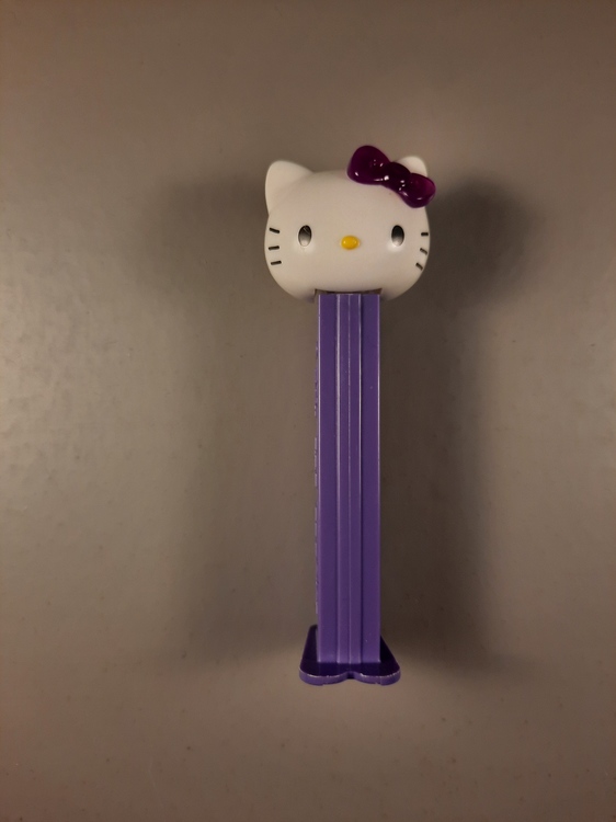 Pez dispenser - Hello Kitty