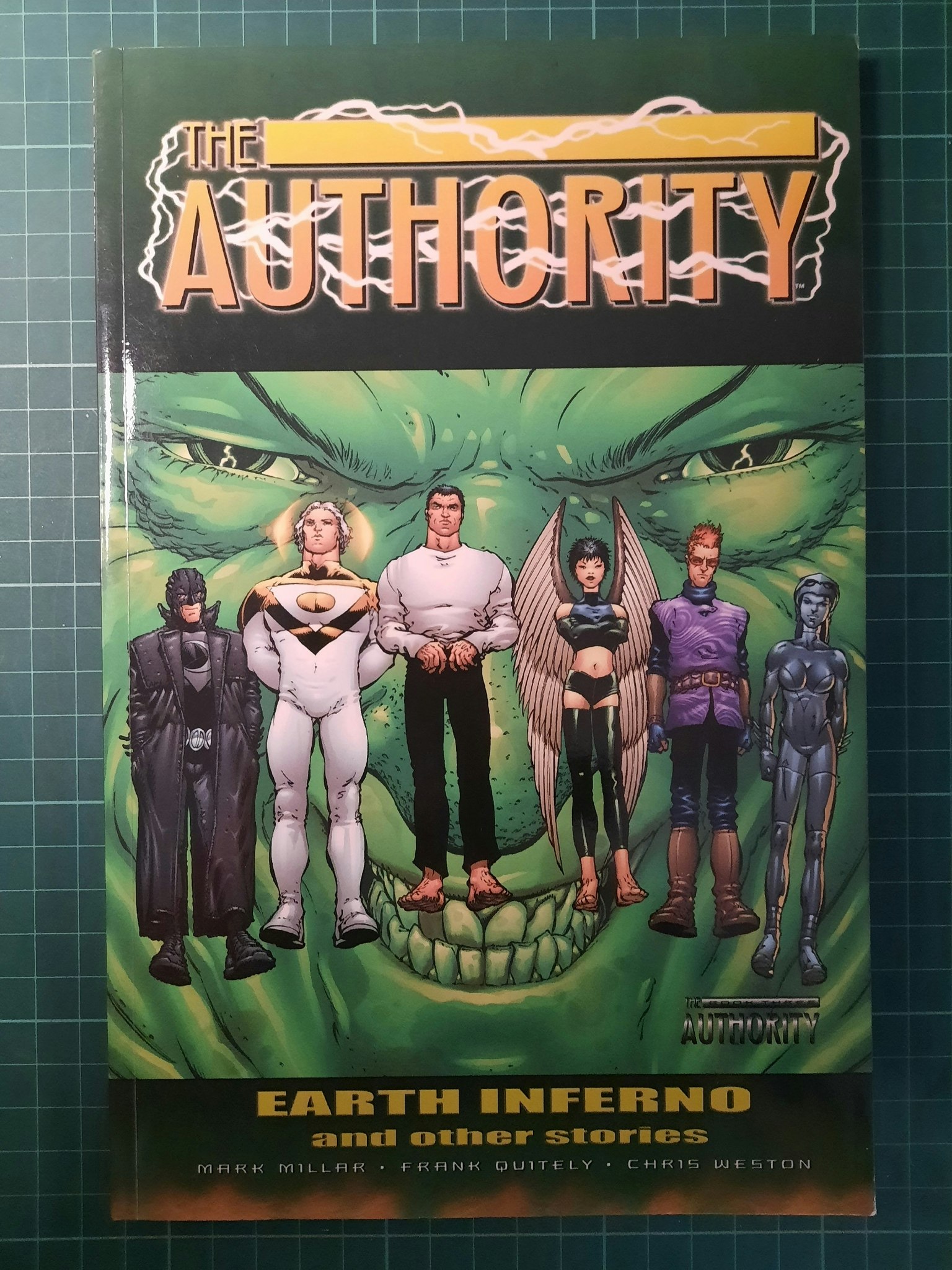 The Authority : Earth inferno and other stories